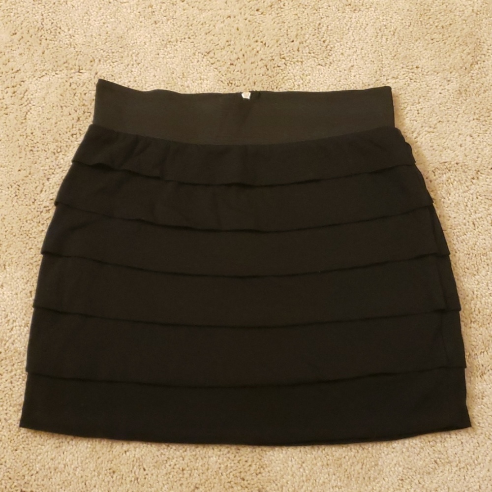 Express black tiered mini skirt